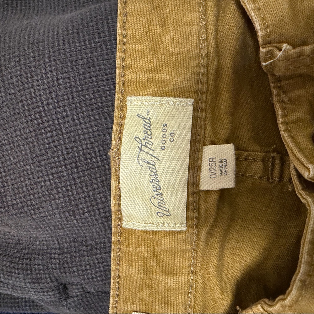 Universal Thread Mustard Pants - Picture 5 of 6